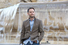 El escritor Alexander Maksik