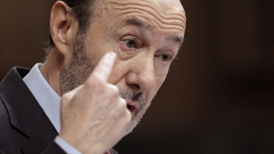 Ver v&iacute;deo  'Alfredo P&eacute;rez Rubalcaba se estrenaba hoy en su primer debate ya como secretario general del PSOE'