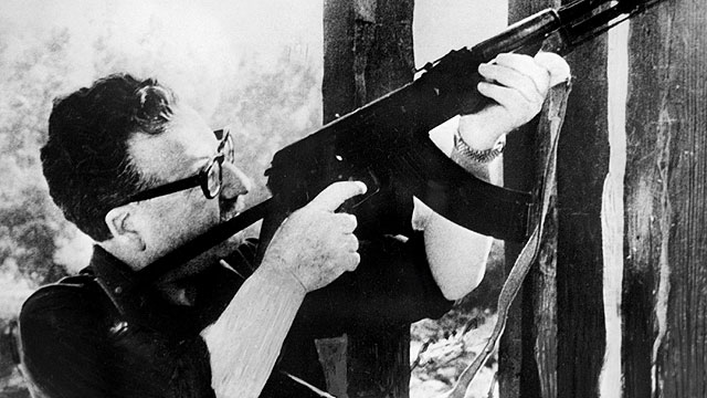 Los nuevos ex&aacute;menes confirman que Allende se suicid&oacute; durante el golpe militar