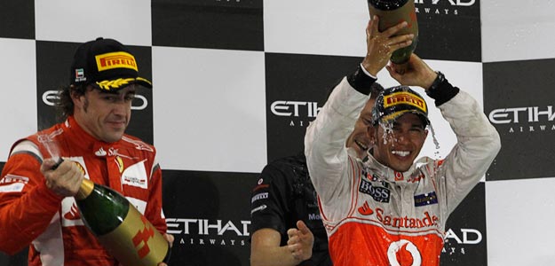 Alonso, en el podio de Abu Dabi
