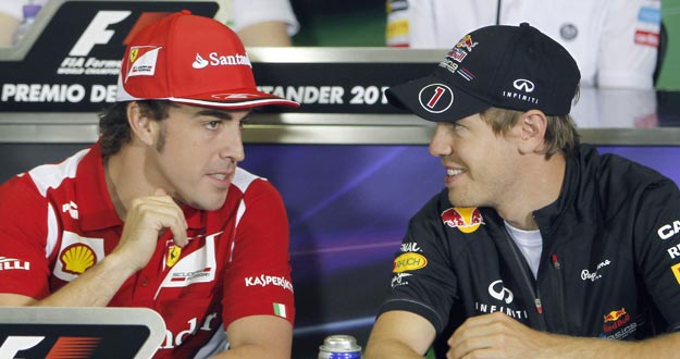 Alonso y Vettel cambian impresiones en la rueda de prensa previa al GP de Espa&ntilde;a de F1