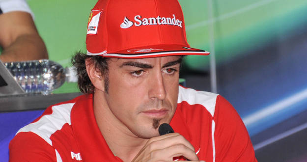 Fernando Alonso durante la rueda de prensa previa al Gran Premio de Malasia en el circuito de Sepang. Fernando Alonso durante la rueda de prensa previa al Gran Premio de Malasia en el circuito de Sepang.