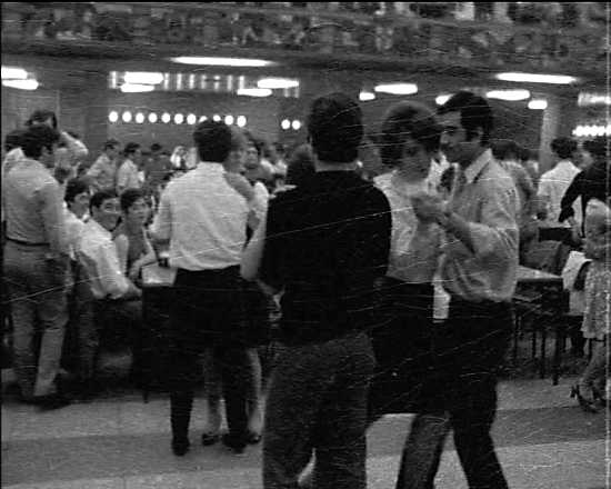 50 a&ntilde;os de... - Amor: usos y costumbres