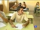Ir al Video&nbsp;Andaluc&iacute;a becar&aacute; con 400 euros a los j&oacute;venes con cargas familiares que quieran volver a estudiar