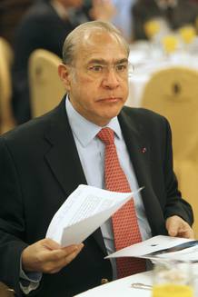 ANGEL GURR&Iacute;A EN EL FORO CINCO DIAS