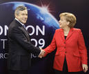 Angela Merkel llega al centro de convenciones en el que se celebrar&aacute; la reuni&oacute;n del G-20