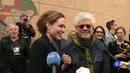 Ir al Video&nbsp;Angelina Jolie pide a Almod&oacute;var un papel en alguna pel&iacute;cula suya