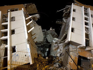 Ver v&iacute;deo  'Un a&ntilde;o despu&eacute;s del terremoto, Chile se levanta'