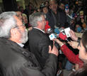 Miles de personas han acudido a la convocatoria de los sindicatos donde los l&iacute;deres de UGT y CC.OO. han denunciado la persecuaci&oacute;n judicial contra el juez Garz&oacute;n.