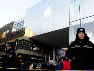 Apple deja de vender iPhone en Pek�n y Shangai por los disturbios que ha ocasionado su venta
