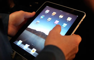 Ver v&iacute;deo  'Apple lanza el iPad, su nuevo 'tablet''
