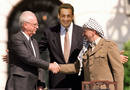 Pacificador donde los haya, patrocin&oacute; el acuerdo de paz entre Rabin y Arafat en 1993.
