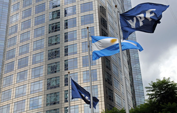 La presi&oacute;n de Argetina sobre sus recursos petrol&iacute;feros y la actividad de YPF aumenta 