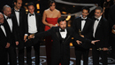 Ir al Video&nbsp;'Argo', mejor pel&iacute;cula de unos Oscar 2013 muy repartidos