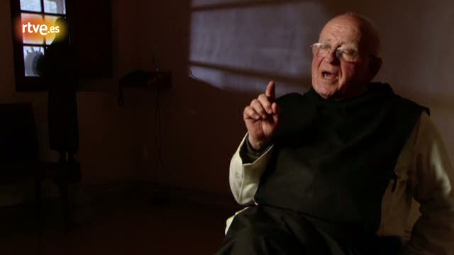 El padre Francisco Mart&iacute;nez Soria, asimilando h&aacute;bitos ecol&oacute;gicos