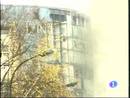 ETA hace estallar una furgoneta bomba junto a la sede de la Televisi&oacute;n Auton&oacute;mica Vasca en Bilbao.