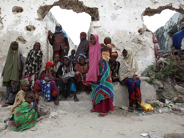 Aumenta el n&uacute;mero de ni&ntilde;os y mujeres somal&iacute;es v&iacute;ctimas de violaciones en su huida de la pobreza