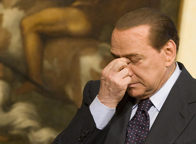 Aumenta la presi&oacute;n sobre el primer ministro Silvio Berlusconi