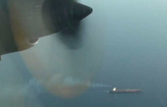Un avi�n espa�ol salva del secuestro a un barco paname�o en Somalia