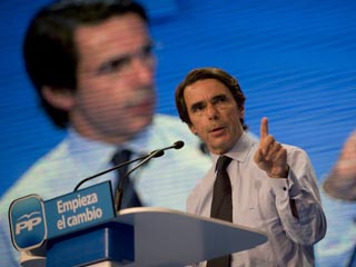 Ver v&iacute;deo  'Aznar dice que es "el tiempo de Rajoy"'