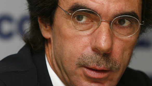 Aznar durante un acto en Nueva Delhi