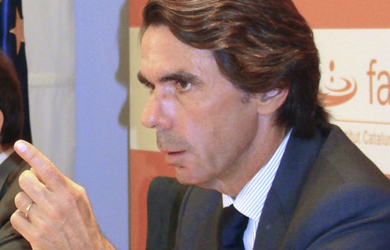 Aznar: Para ejercer un buen liderazgo no puede haber m&aacute;s de un l&iacute;der