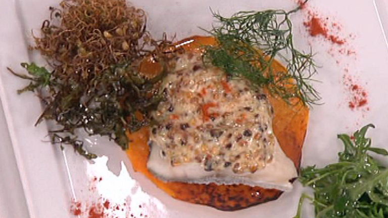Saber Cocinar - Bacalao gratinado con salsa de almendra y ensalada de brotes 