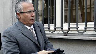 Ver v&iacute;deo  'Baltasar Garz&oacute;n est&aacute; ya fuera de la carrera judicial'