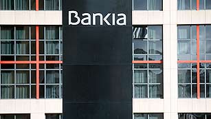 Ver vídeo  'Bankia aplicará una quita del 39% en las preferentes vendidas a particulares'