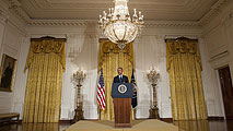 Ir al Video&nbsp;Barack Obama anuncia la dimisi&oacute;n del director de la agencia tributaria de EE.UU.