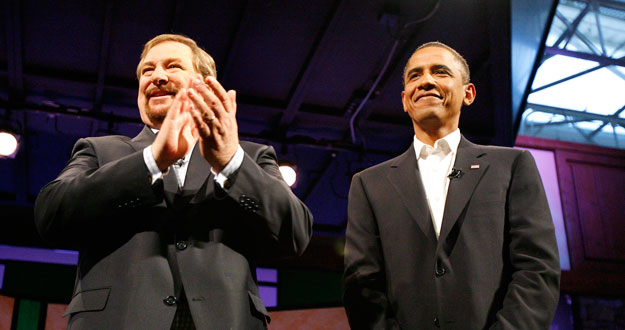Barack Obama, junto al pastor Warren en su iglesia de las afueras de Los Ángeles. Barack Obama, junto al pastor Warren en su iglesia de las afueras de Los Ángeles.