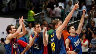 Ver v&iacute;deo  'El Barcelona Regal gana al Real Madrid el cuarto partido de la final de la Liga Endesa, 75-81'