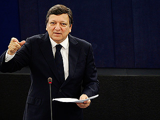 Ver v&iacute;deo  'Barroso: "Lamento profundamente la decision de una agencia de bajar la calificaci&oacute;n de la deuda portuguesa"'