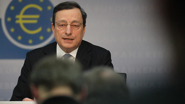 El BCE mantiene los tipos en el 1% y defiende la inyecci&oacute;n a la banca