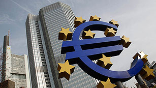 Ver v&iacute;deo  'El BCE presta 529.531 millones de euros a tres a&ntilde;os a 800 bancos de la zona euro'