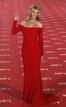 Bel&eacute;n Rueda con un dise&ntilde;o rojo de Pedro del Hierro.
