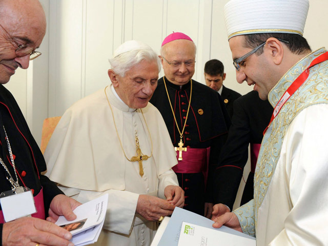 Benedicto XVI hace un llamamiento en Alemania al di&aacute;logo entre cristianismo e Islam 