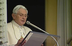 Ver v&iacute;deo  'Benedicto XVI pide la defensa de la familia'