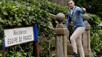 Ir al Video&nbsp;Benzema crea pol&eacute;mica por no cantar 'La Marsellesa'