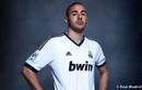 El franc&eacute;s Karim Benzema, con la nueva camiseta