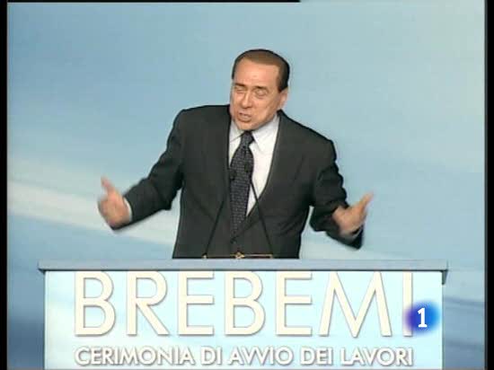 El primer ministro italiano, Silvio Berlusconi, ha declarado que 'no es ningun santo'