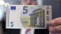Ir al Video&nbsp;Los billetes de euros usados contienen de media unas 26.000 bacterias
