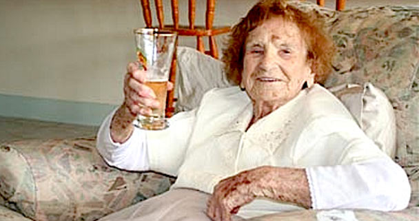 Olive Riley era la bloguera más vieja del mundo Olive Riley era la bloguera más vieja del mundo