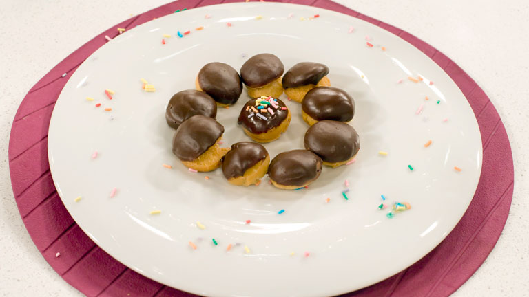 Saber Cocinar - Postres - Bolitas fritas al chocolate 