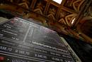 La bolsa contin&uacute;a con su desplome lastrada por los bancos y las financieras