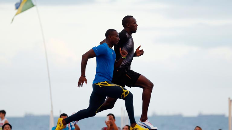 Bolt, en Copacabana poniendo a punto R&iacute;o 2016