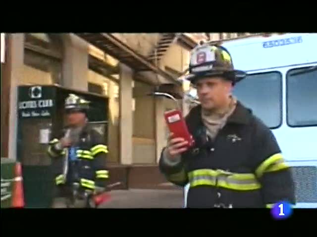 Los bomberos de NY conviven con su leyenda diez a&ntilde;os despu&eacute;s del 11S