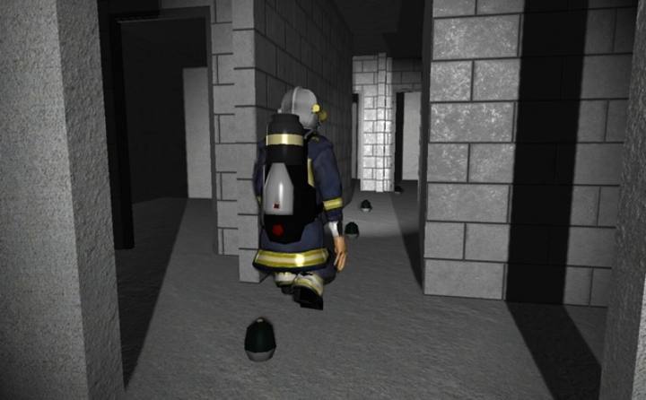 Imagen del simulador en un ejercicio práctico FireSim recrea situaciones de emergencia para que los bomberos sepan cómo actuar en casos reales