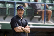 Brad Pitt es el m&aacute;nager de un equipo de b&eacute;isbol en crisis en 'Moneyball'