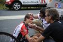 El esloveno Janez Brakjovic tuvo que retirarse despu&eacute;s de su ca&iacute;da en la quinta etapa del Tour. Uno de los aspirantes se bajaba de la bicicleta a las primeras de cambio.